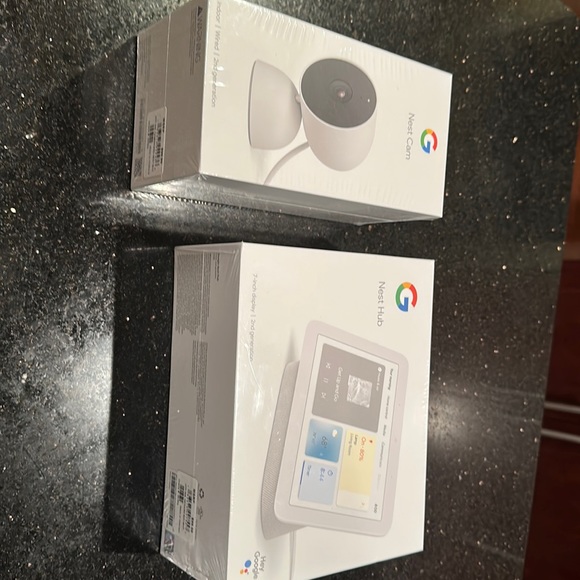 google Cameras, Photo & Video Brand New Google Nest Cam And Hub
